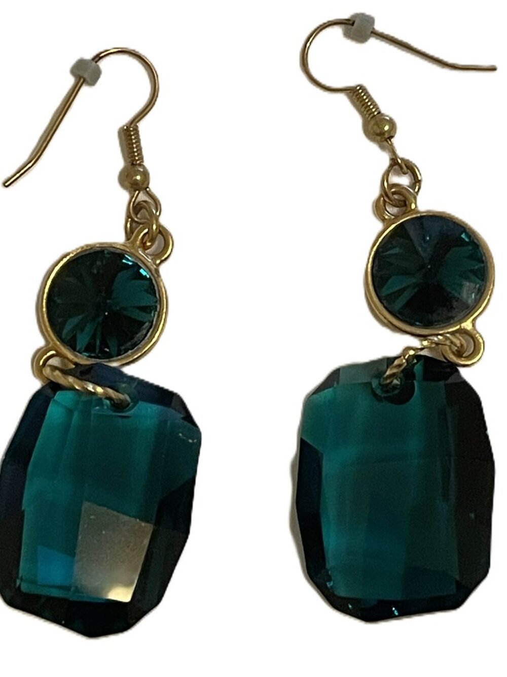 Swarovski® Emerald Crystal Dangle Earrings. (NWOT) - (SK0207)